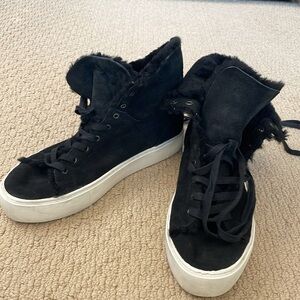 UGG Beven Sneaker
